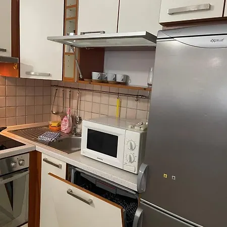 Lovro Apartment *