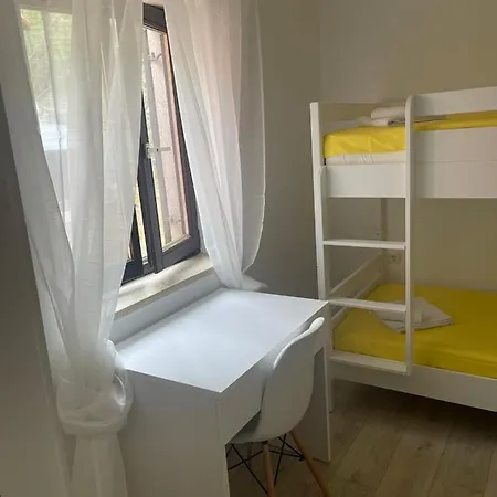 Lovro Apartment *